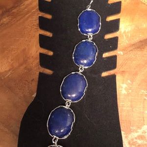 NWT Lapis Lazuli Bracelet in Silvertone 8-9 inches